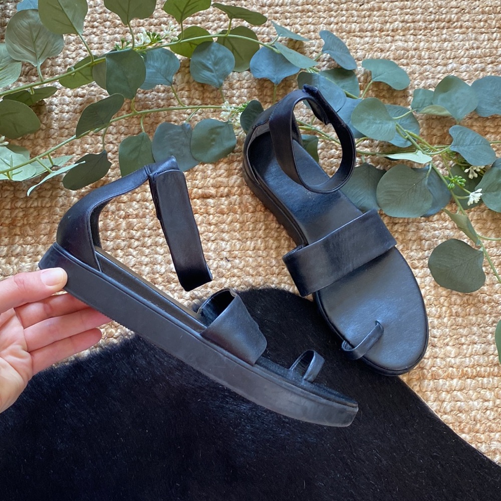 Via spiga leather platform sandal size 10